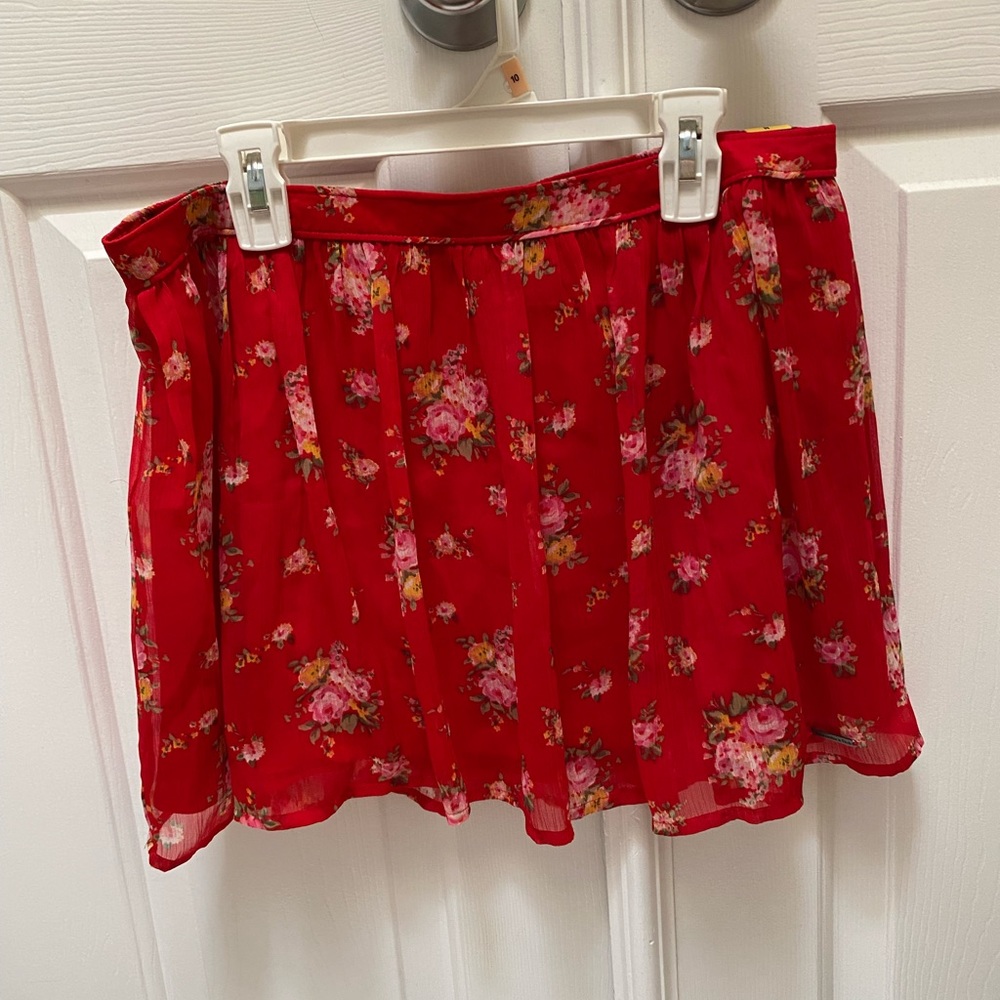 Abercrombie & Fitch red skirt size medium